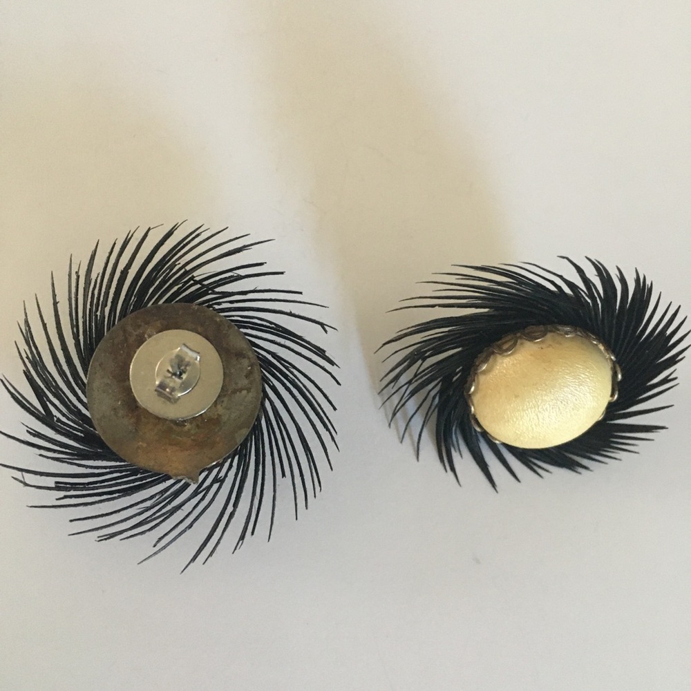 Rockabilly tiki pinup mcm style black and cream vintage earrings with post back - Picture 2 of 5